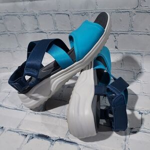 Bzees All In Washable Sandal Womens 7.5 Blue Comfort Vacation Beach Casual